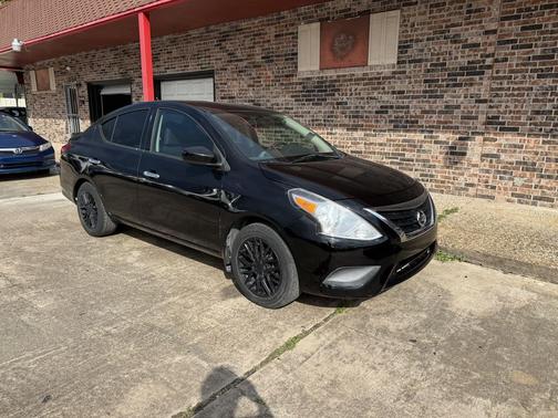 2015 Nissan Versa 1.6 SV
