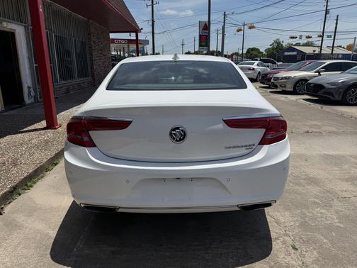 White 2019 Buick LaCrosse Premium