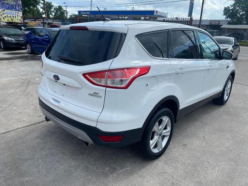 White 2013 Ford Escape SE