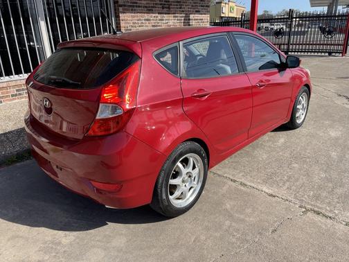 2013 Hyundai Accent GS