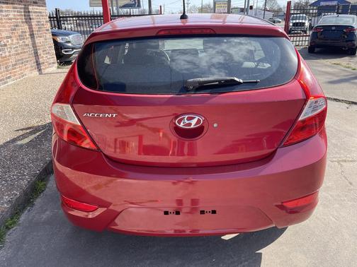 2013 Hyundai Accent GS