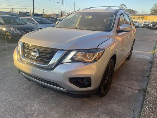 2019 Nissan Pathfinder SL