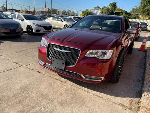 2018 Chrysler 300 Limited