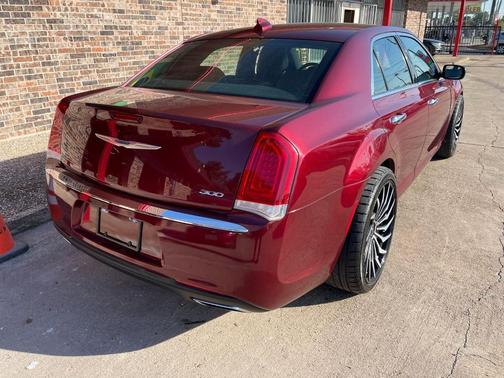 2018 Chrysler 300 Limited