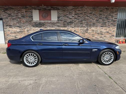 - 2011 BMW 535 xDrive