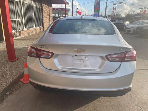 2020 Chevrolet Malibu FWD LT
