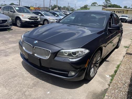 2011 BMW 550 4dr Sdn 550i RWD