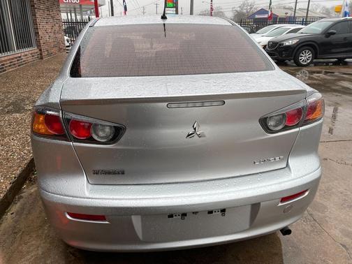 2016 Mitsubishi Lancer SE