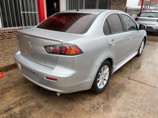 2016 Mitsubishi Lancer SE