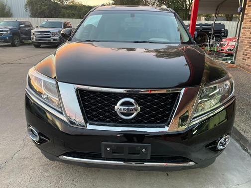 2016 Nissan Pathfinder SV