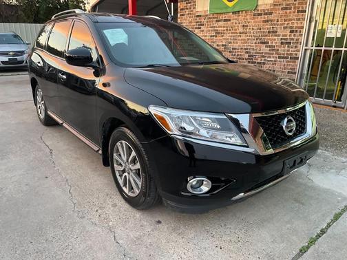 2016 Nissan Pathfinder SV
