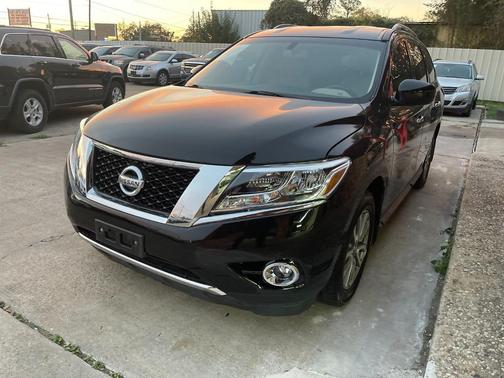 2016 Nissan Pathfinder SV