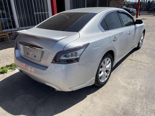 2012 Nissan Maxima S