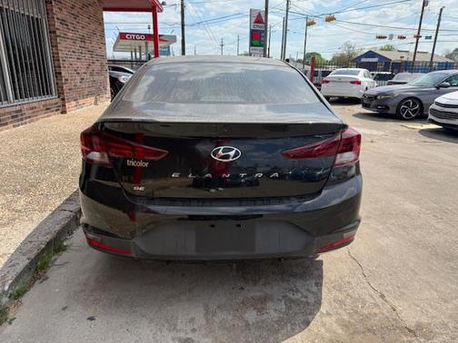 2020 Hyundai ELANTRA SE