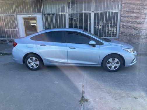2017 Chevrolet Cruze LS