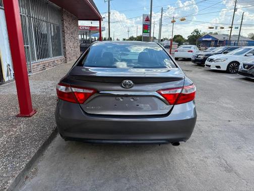 2017 Toyota Camry XLE