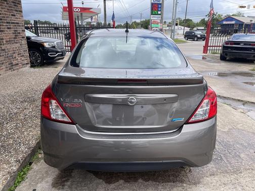 2015 Nissan Versa 1.6 SV
