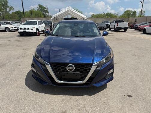 Blue 2022 Nissan Altima S FWD