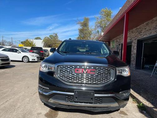 2019 GMC Acadia Denali