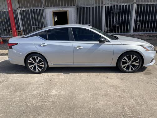 2019 Nissan Altima 2.5 SR