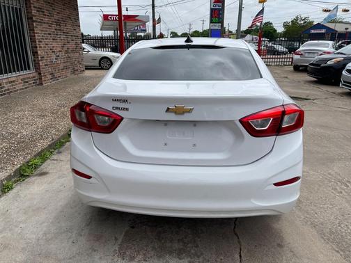 2019 Chevrolet Cruze LS