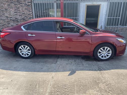 2016 Nissan Altima 2.5 S