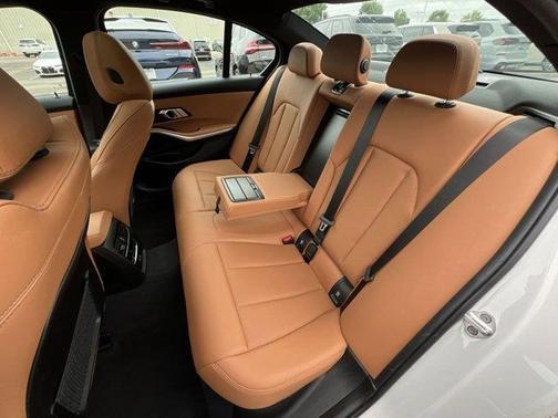 Mineral White Metallic 2023 BMW 330 i