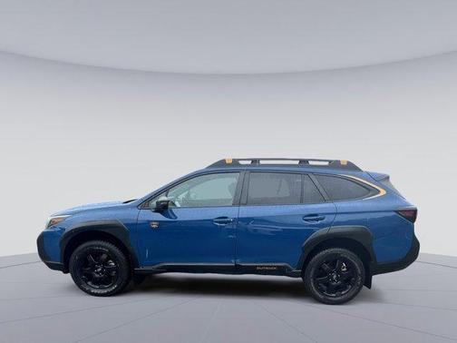 Ice Silver Metallic 2023 Subaru Outback Wilderness