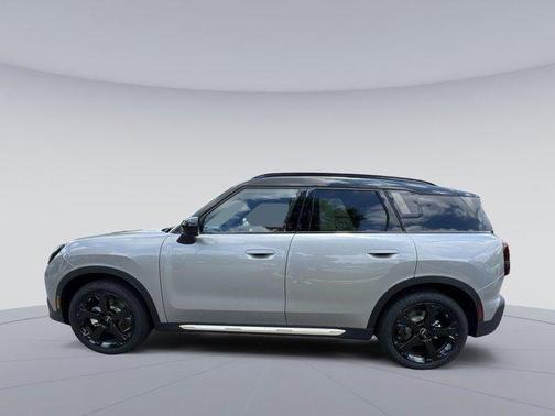 2025 MINI Countryman Base