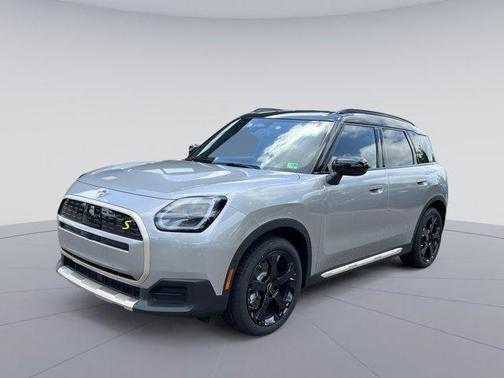 2025 MINI Countryman Base