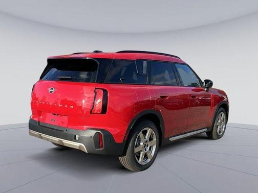 Chili Pepper Red 2025 MINI Countryman S