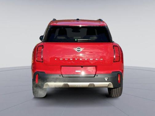 Chili Pepper Red 2025 MINI Countryman S