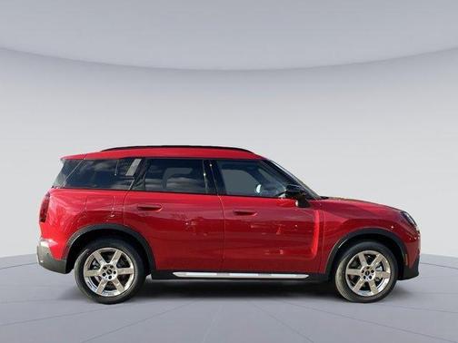 Chili Pepper Red 2025 MINI Countryman S