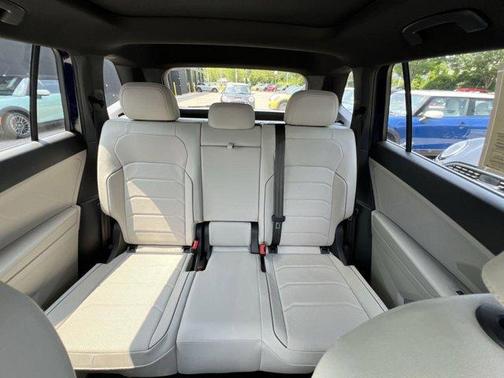 2022 Volkswagen Tiguan 2.0T SEL R-Line