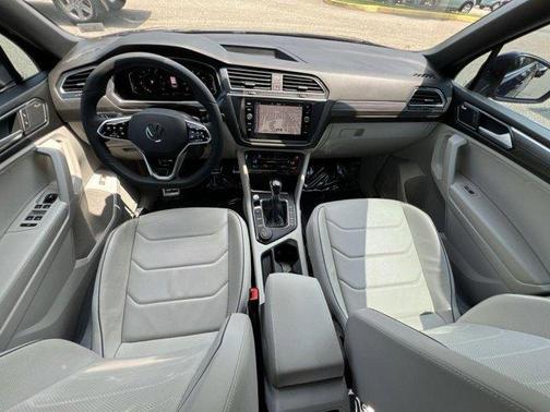 2022 Volkswagen Tiguan 2.0T SEL R-Line