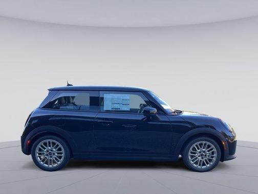 2025 MINI Hardtop Cooper