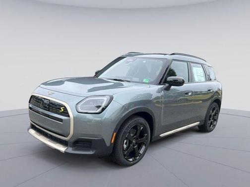 2025 MINI Countryman Base