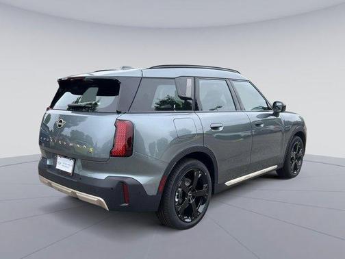 2025 MINI Countryman Base