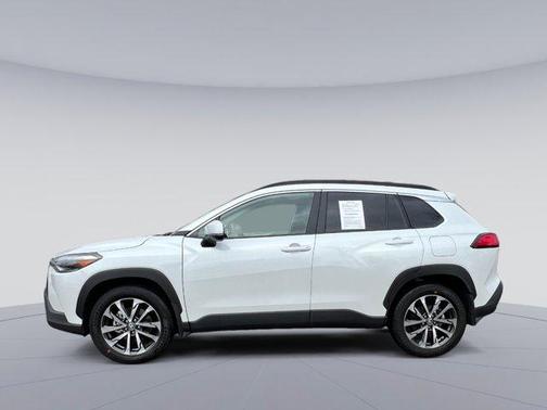 2023 Toyota Corolla Cross XLE