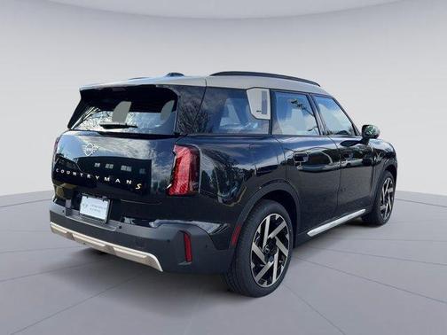 2025 MINI Countryman Base