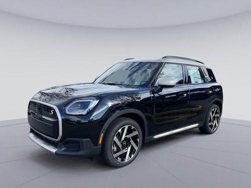 2025 MINI Countryman Base
