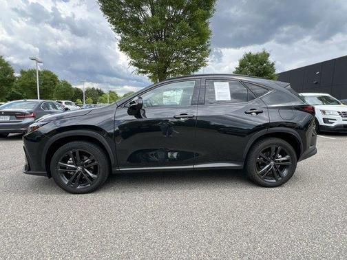 2024 Lexus NX 450h+ Luxury