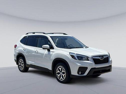 Crystal White Pearl 2021 Subaru Forester Premium