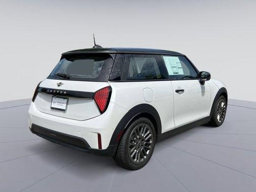 2025 MINI Hardtop Cooper