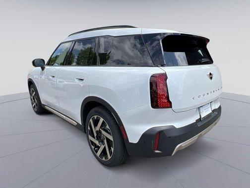 2025 MINI Countryman Base