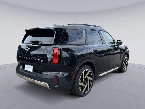 2025 MINI Countryman Base