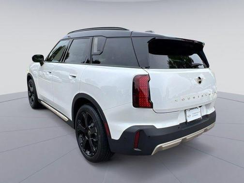 2025 MINI Countryman Base