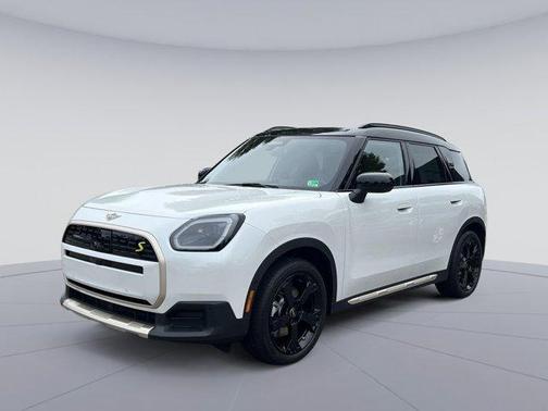 2025 MINI Countryman Base