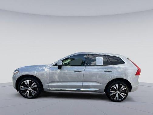 2022 Volvo XC60 B5 Inscription