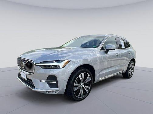 2022 Volvo XC60 B5 Inscription